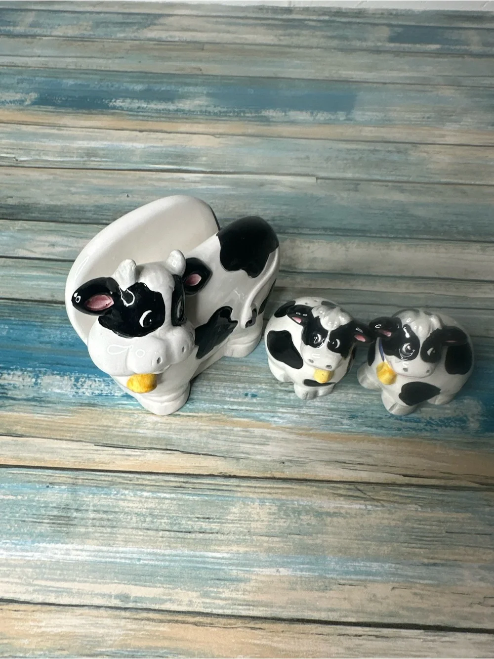 Ceramic Cow Salt and Pepper Shaker Set - White and Black